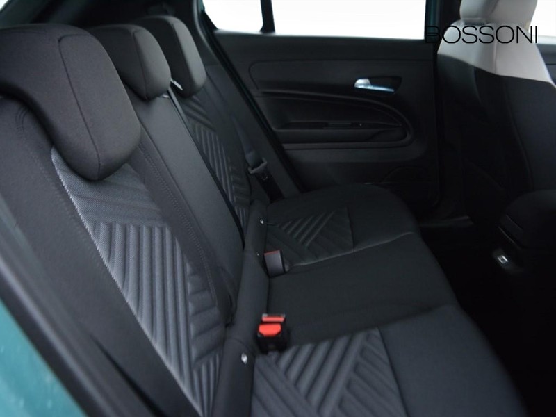 7 - Fiat 600 1.2 hybrid 145cv icon