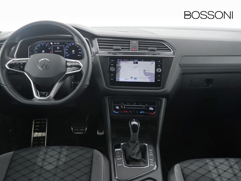 7 - Volkswagen Tiguan 1.5 tsi act 150cv r-line dsg