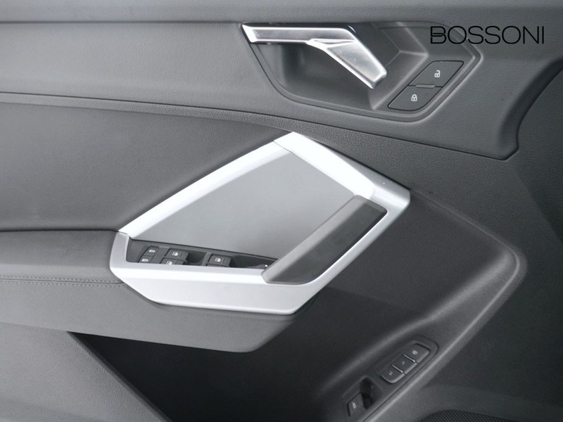 13 - Audi Q3 sportback 35 1.5 tfsi evo2 s line edition s tronic