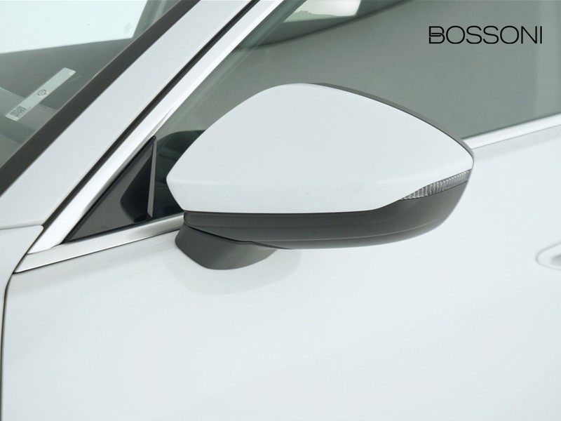 37 - Audi A5 avant 2.0 tdi mhev+ 204cv business advanced