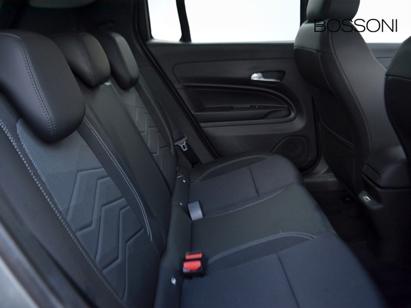 7 - Jeep Avenger 1.2 turbo 100cv summit fwd