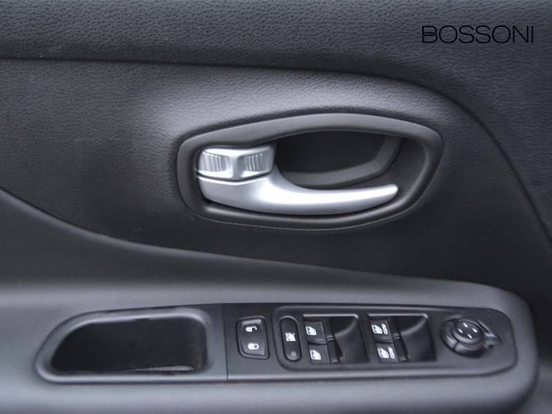 13 - Jeep Renegade 1.5 turbo t4 mhev 130cv limited 2wd