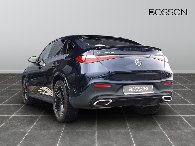 7 - Mercedes GLC coupe 300 d amg line premium 4matic 9g-tronic