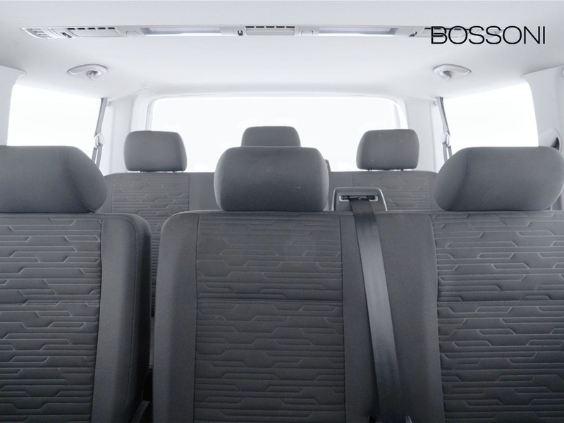 25 - Volkswagen VIC T6.1 Caravelle t6.1 2.0 tdi 150cv comfortline p.c. dsg7