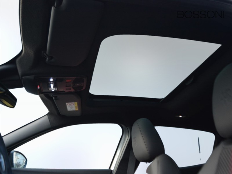 13 - Alfa Romeo Junior 1.2 hybrid 145cv ibrida q4 edct6