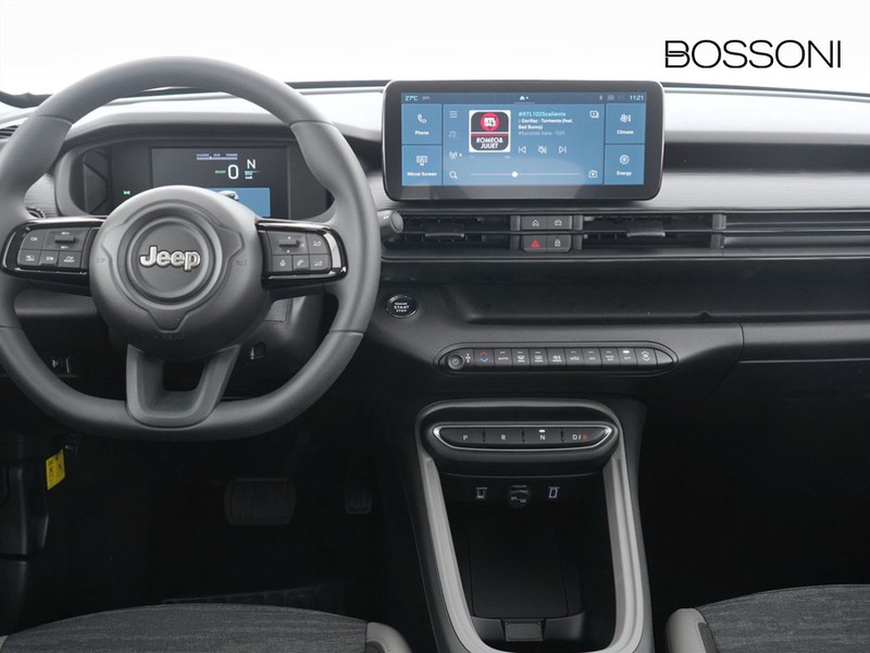 7 - Jeep Avenger full-electric longitude fwd auto