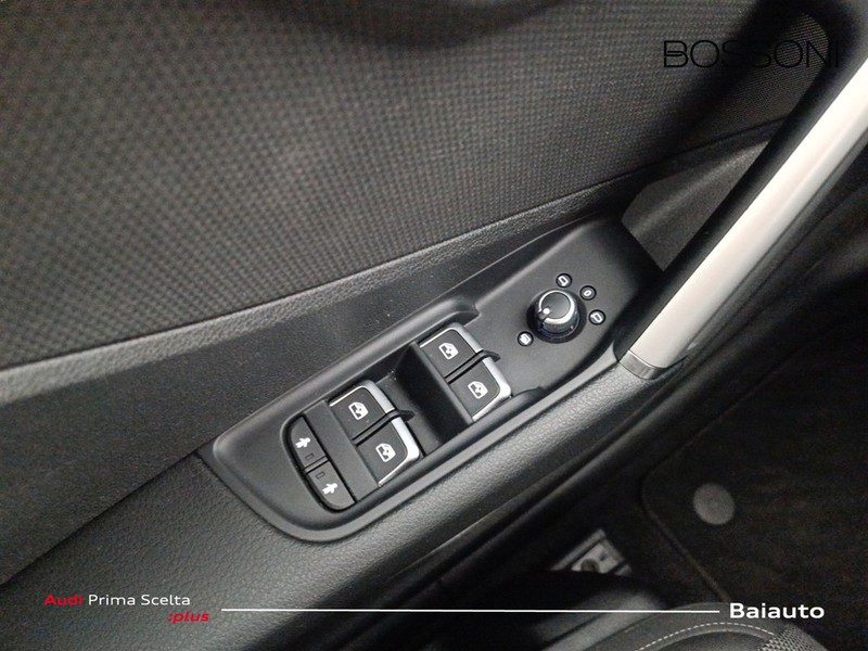 19 - Audi Q2 35 1.5 tfsi s line edition s tronic