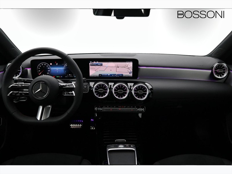 13 - Mercedes Classe A 250 e plug-in-hybrid amg line premium speedshift dct amg 8g