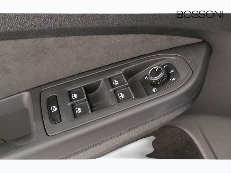 25 - Volkswagen Golf 2.0 tdi scr 150cv style dsg