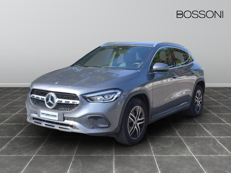 1 - Mercedes GLA 200 d sport plus 8g-dct