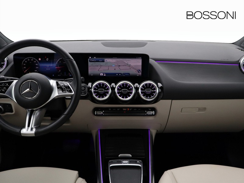 13 - Mercedes GLA 200 d progressive advanced plus 8g-dct