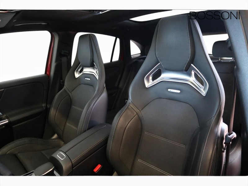 7 - AMG GLA amg 35 4matic speedshift dct amg 8g