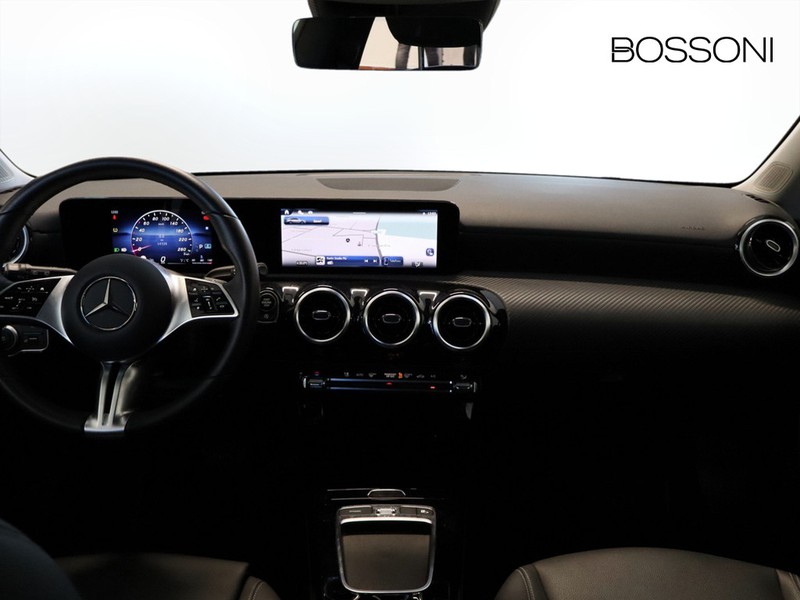 13 - Mercedes CLA shooting brake 180 d advanced 8g-dct