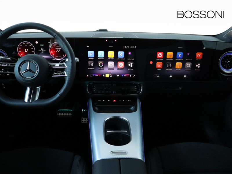 13 - Mercedes CLA 220 premium 4matic auto