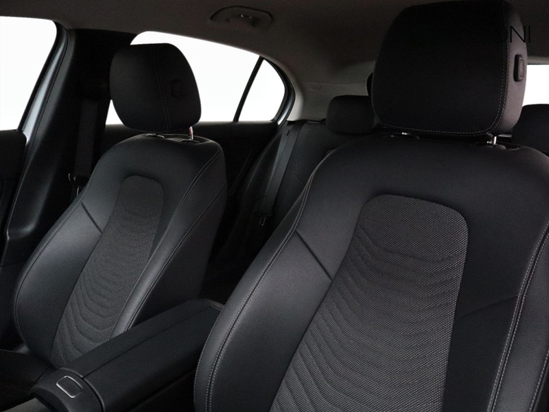 7 - Mercedes Classe A 180 d advanced speedshift dct amg 8g