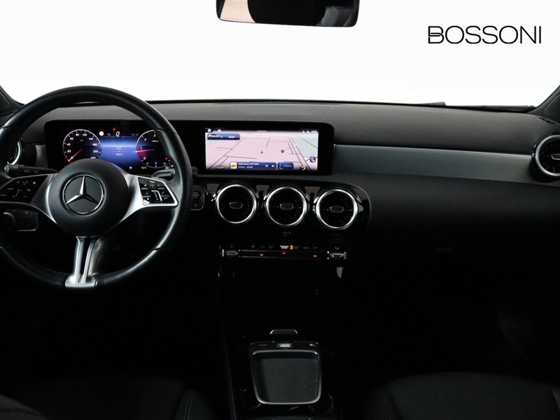 13 - Mercedes Classe A 180 d progressive advanced speedshift dct amg 8g