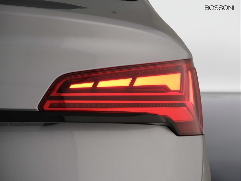 7 - Audi Q5 sportback 40 2.0 tdi mhev 12v s line quattro s tronic