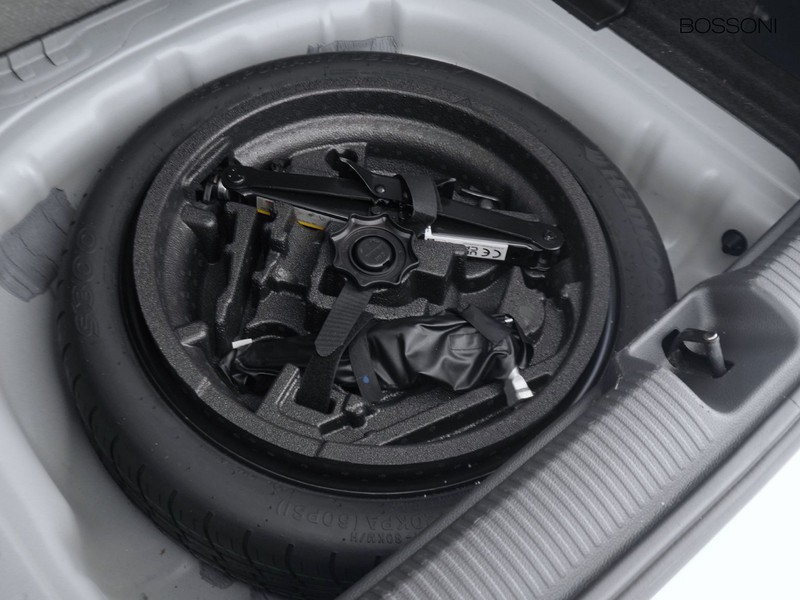 31 - Audi Q2 35 1.5 tfsi s line edition s tronic