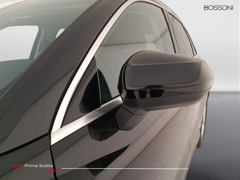 25 - Audi Q3 35 2.0 tdi business advanced s tronic