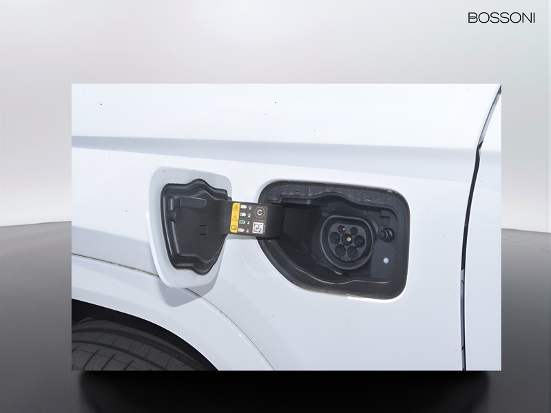 13 - Jeep Grand Cherokee 2.0 atx phev summit reserve 4xe auto