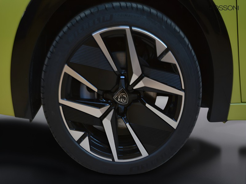 19 - Peugeot e-208 51 kwh gt