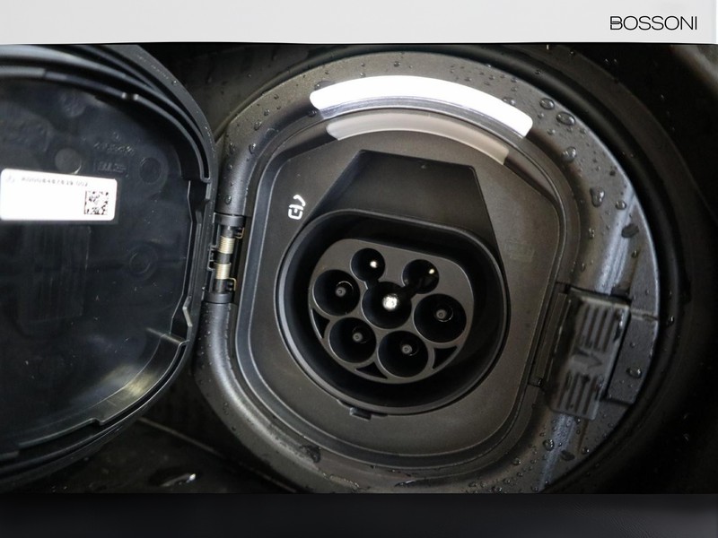 19 - Mercedes Classe E berlina 300 de plug in hybrid amg line premium 4matic 9g-tronic