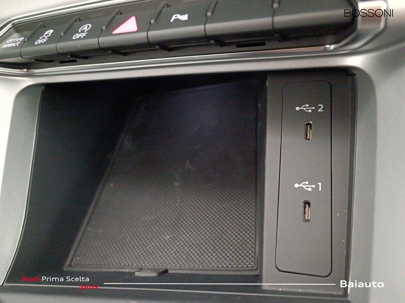 13 - Audi Q3 35 2.0 tdi business advanced s tronic