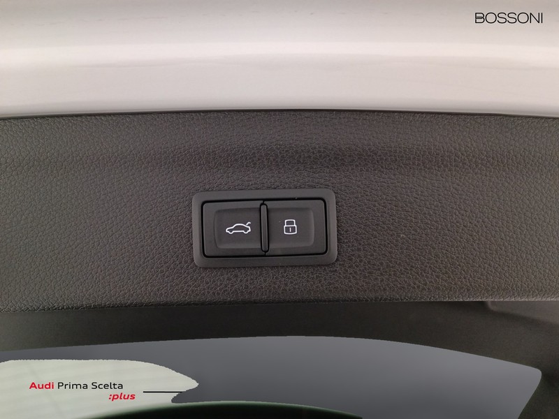 31 - Audi Q3 35 2.0 tdi business advanced s tronic