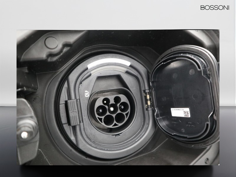 19 - Mercedes Classe A 250 e plug-in-hybrid amg line premium speedshift dct amg 8g