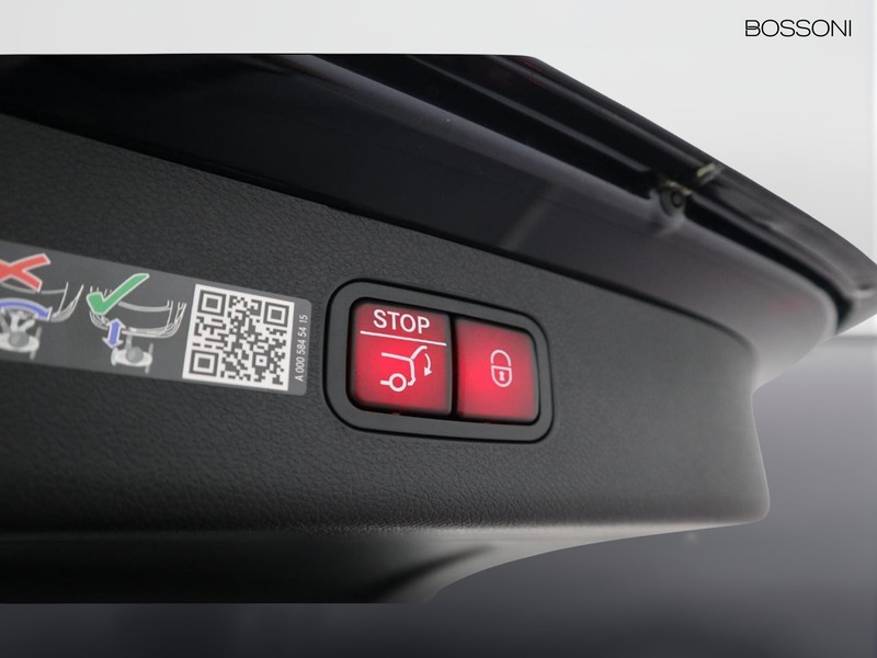 19 - Mercedes Classe E station wagon 220 d amg line premium 4matic 9g-tronic