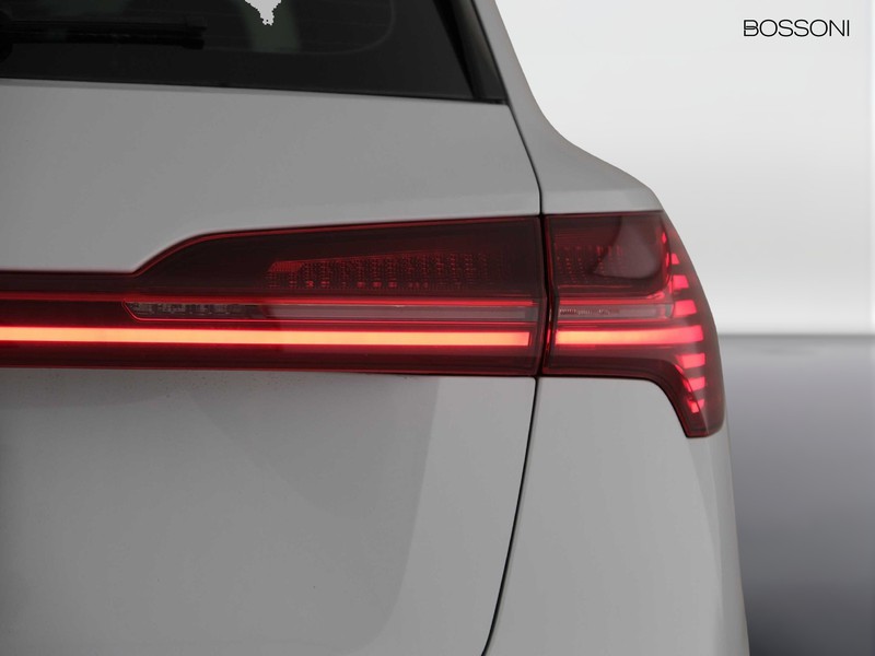 7 - Audi Q8 e-tron 50 business advanced quattro