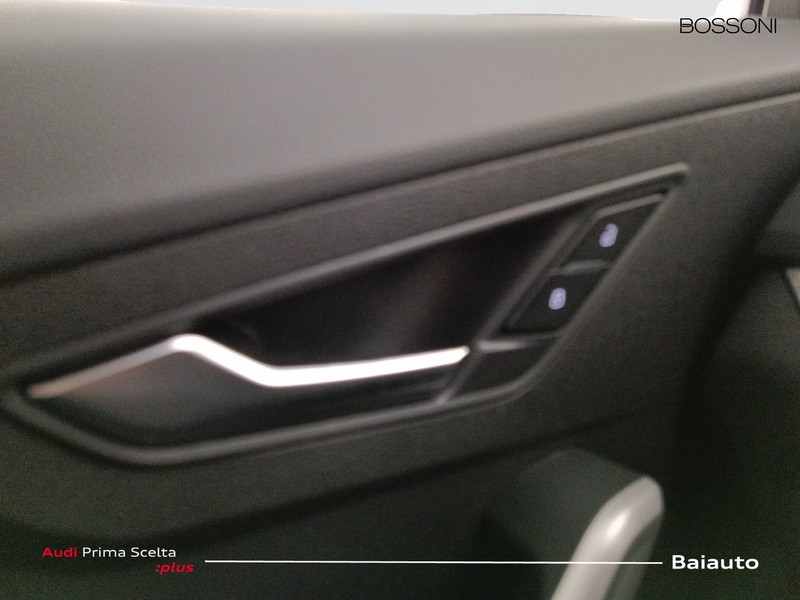 19 - Audi Q2 35 1.5 tfsi business advanced s tronic