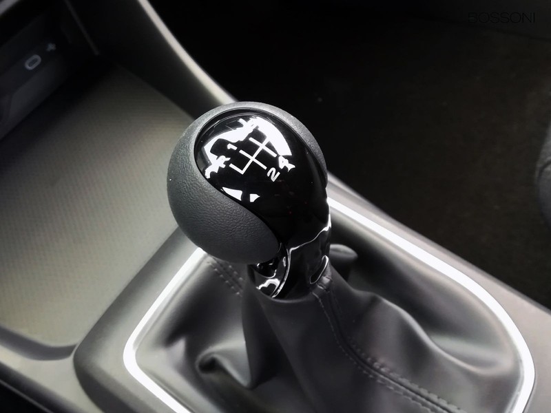 19 - Mg MG3 1.5 standard