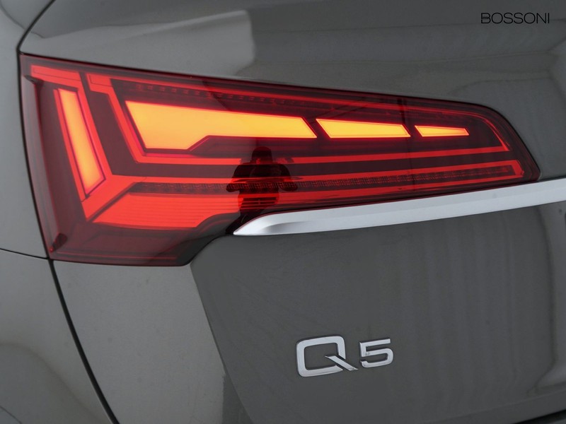 7 - Audi Q5 sportback 40 2.0 tdi mhev 12v s line quattro s tronic