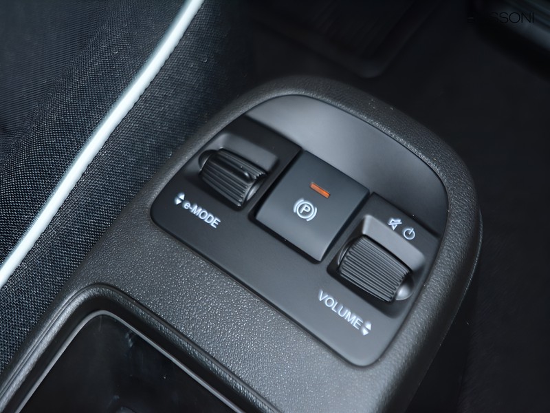 19 - Fiat 500 500e 42 kwh entry pack tech