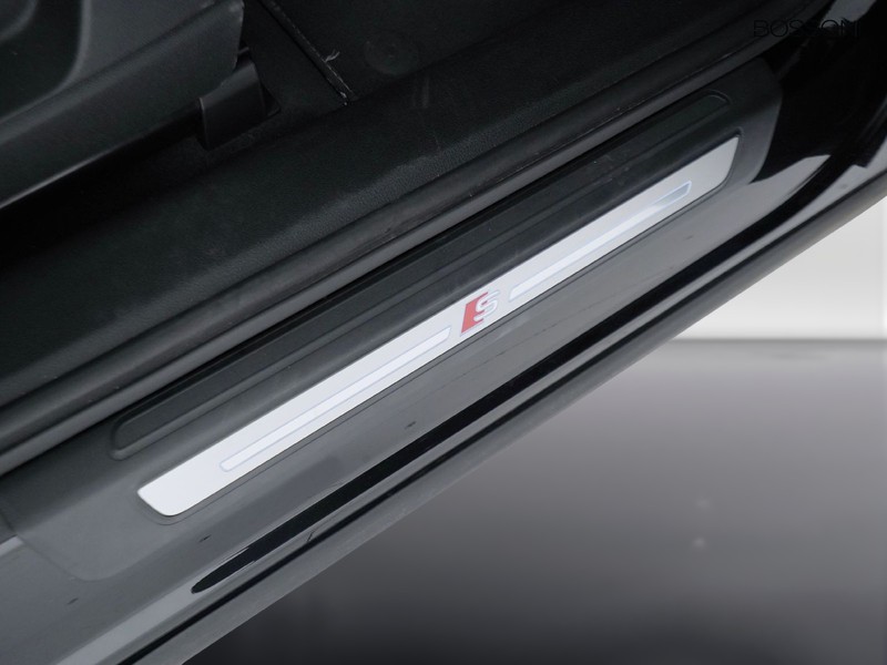 19 - Audi Q5 sportback 40 2.0 tdi mhev 12v s line quattro s tronic