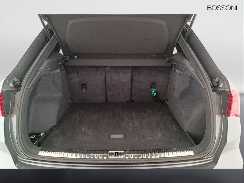 37 - Audi Q3 35 2.0 tdi s line edition s tronic