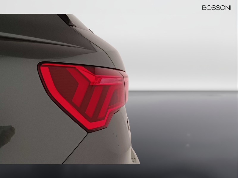 43 - Audi Q3 35 2.0 tdi s line edition s tronic