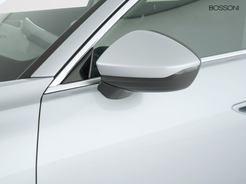 37 - Audi A5 avant 2.0 tdi mhev+ 204cv business advanced