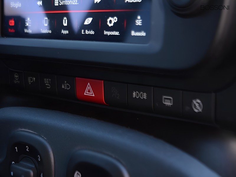 19 - Fiat Panda cross 1.0 firefly hybrid 70cv s&s 5p.ti