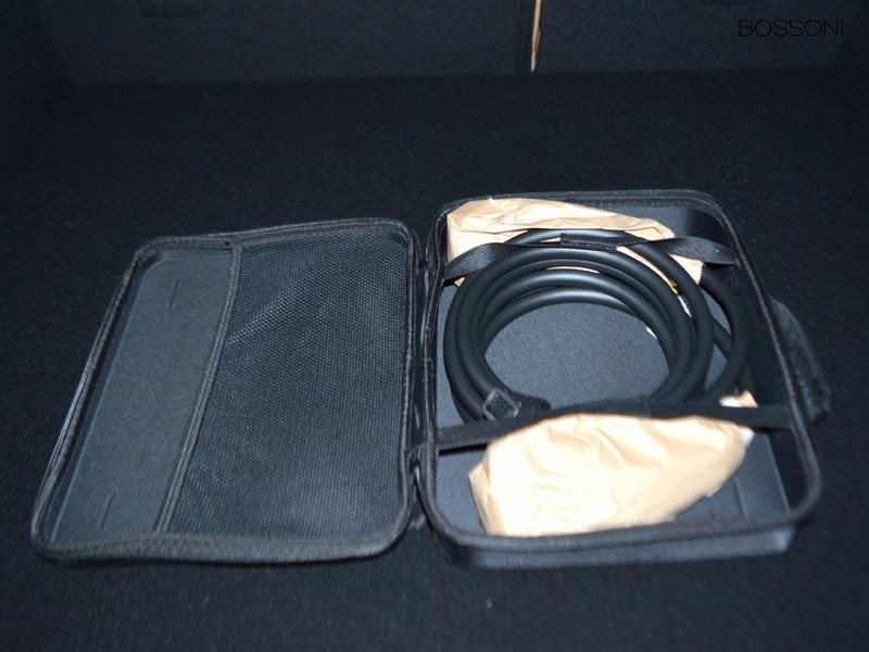 13 - Mg HS 1.5 phev luxury auto