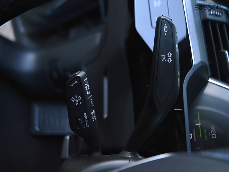 19 - Audi e-tron sportback 55 business fast quattro cvt