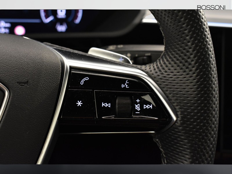 7 - Audi e-tron sportback 50 s line edition quattro cvt