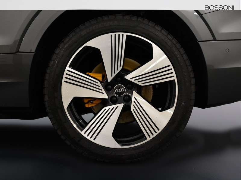 13 - Audi e-tron sportback 50 s line edition quattro cvt