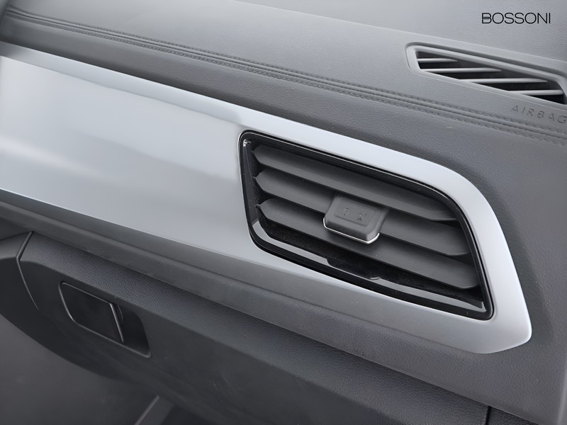 19 - Volkswagen T-Roc 2.0 tdi scr 150cv life dsg