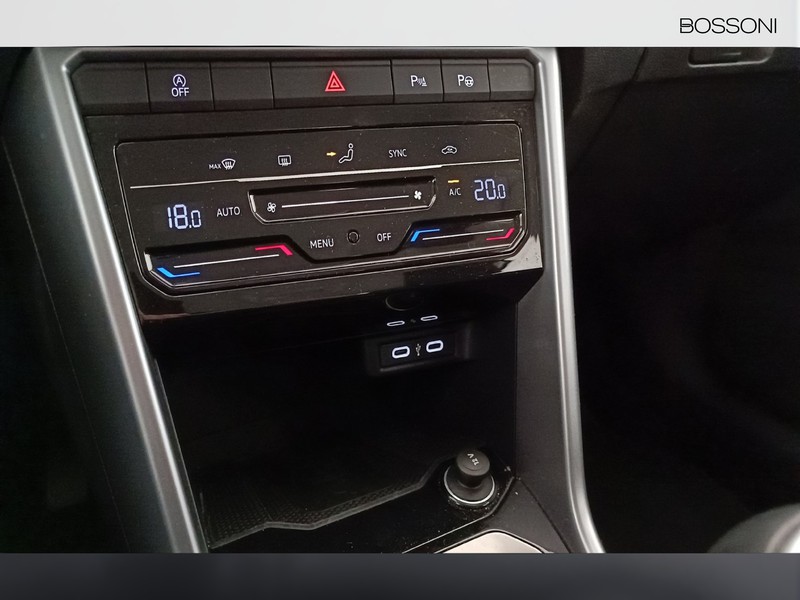 31 - Volkswagen T-Roc 2.0 tdi scr 115cv life