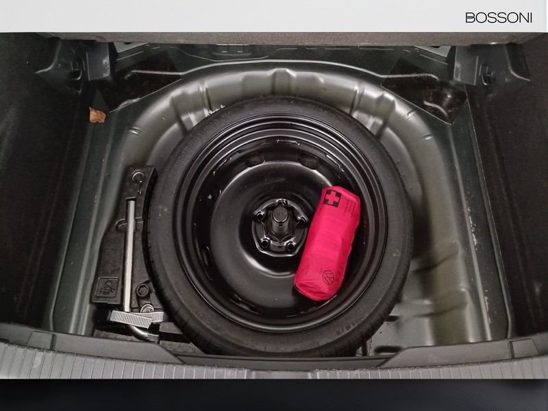 37 - Volkswagen T-Roc 2.0 tdi scr 115cv life