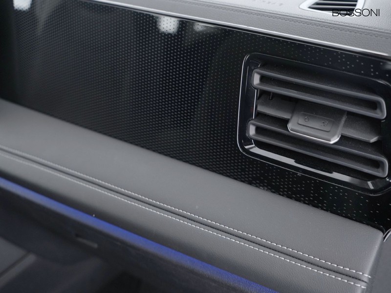 19 - Volkswagen Tiguan 2.0 tdi scr 150cv life dsg