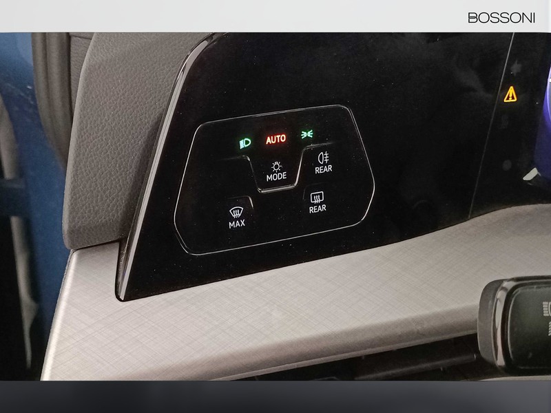 25 - Volkswagen Golf 2.0 tdi scr 115cv life