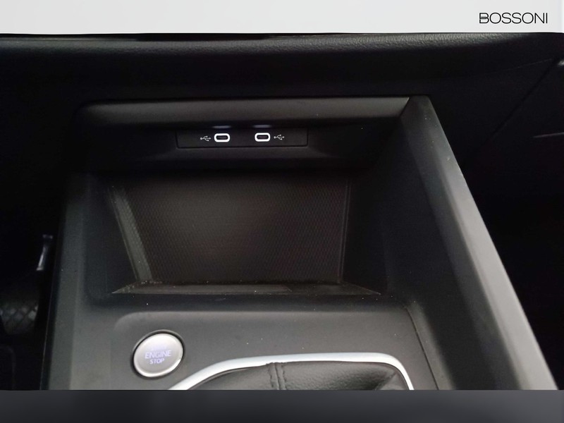 31 - Volkswagen Golf 2.0 tdi scr 115cv life